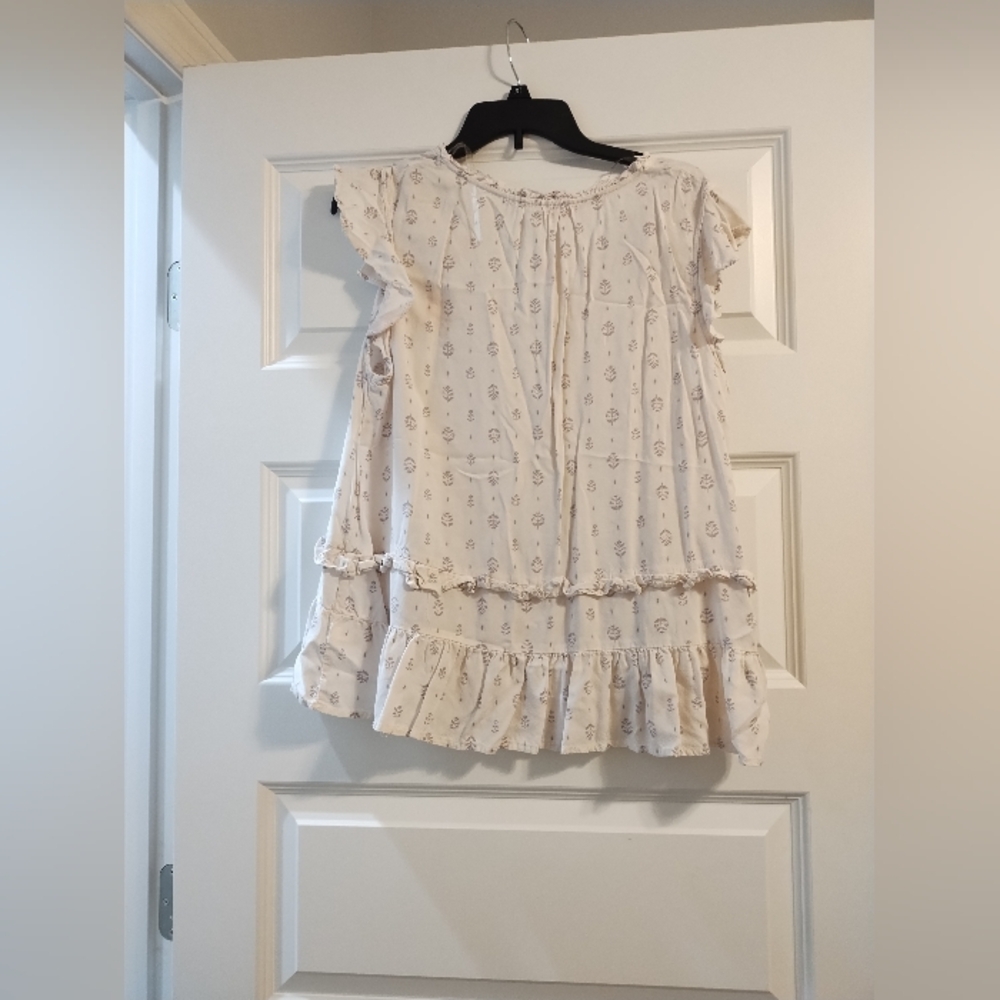 Wall Flower White Ruffled Tank Top Blouse - Picture 3 of 12